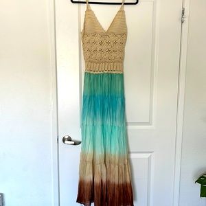 BCBG size 4 maxi dress. Crochet top and ombré bottom. NWT